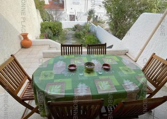 Maison Familiale Avec Terrasse Et Jardin A Saint Pierre La - Fr-1-619-135 פלורי